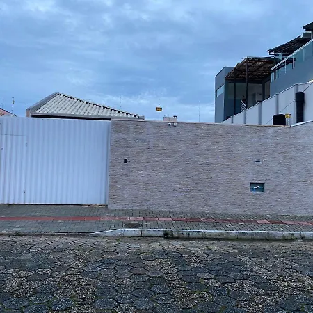 Casa No Centro De Balneario Camboriu Villa Exterior photo