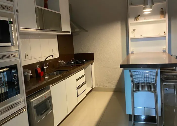 Casa No Centro De Balneario Camboriu